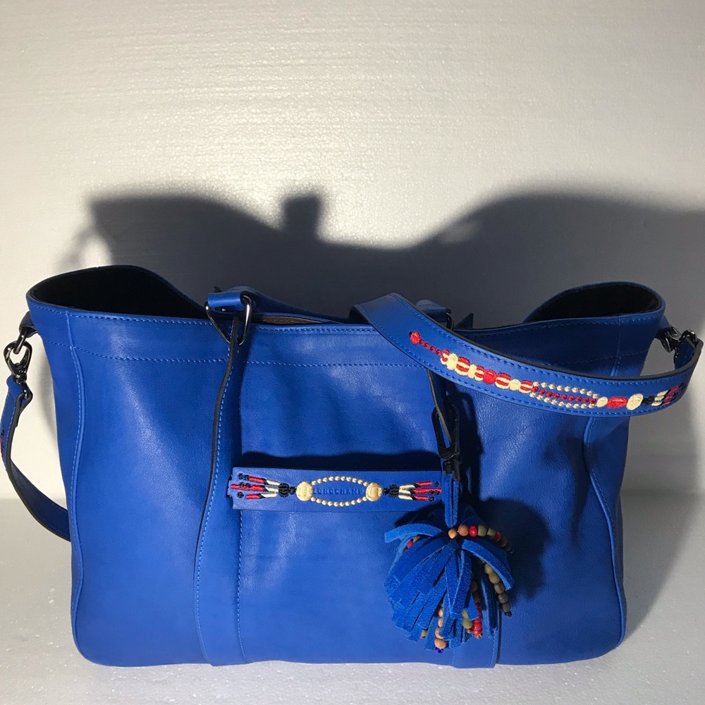 **BEST OFFER OVER $375.00**  LONGCHAMP MEDIUM TOTE - Picture 3 of 8